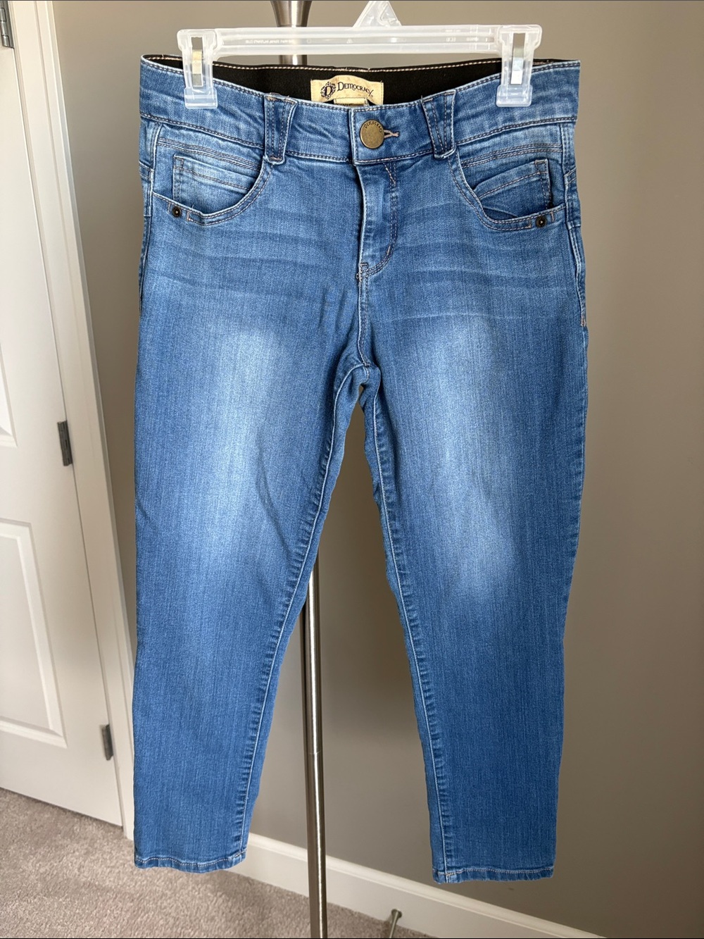 Democracy Light Blue Denim Jean Capri